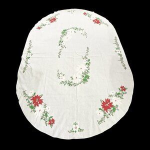 57”x80” Vintage Tablecloth Oval Oblong Christmas Poinsettia White Holiday READ!